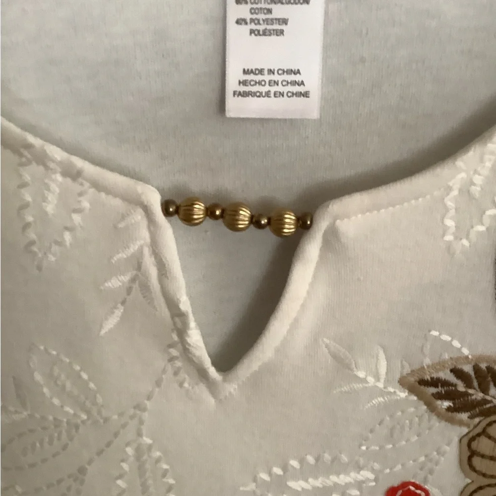 Alfred Dunner Women's Cream Floral Blouse - Picture 2 of 6